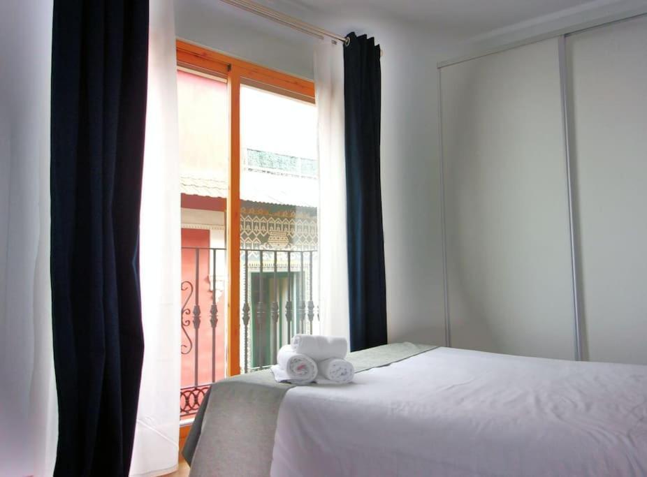 Beautiful Apartment In Calle Mayor Alicante Exterior photo