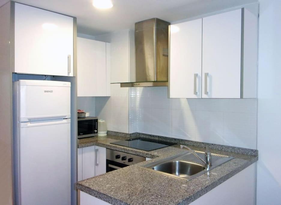 Beautiful Apartment In Calle Mayor Alicante Exterior photo